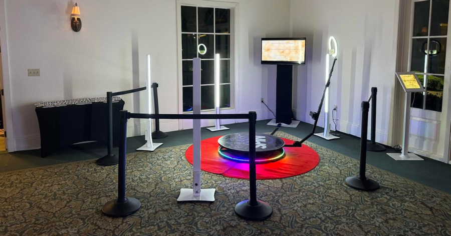 360 Photo Booth vs. Traditional Photo Booth - Which Should You Choose?
