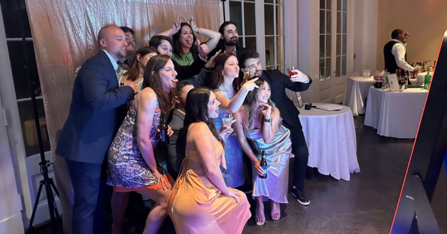 Limitless Entertainment - Photo Booths Encourage Guest Interaction