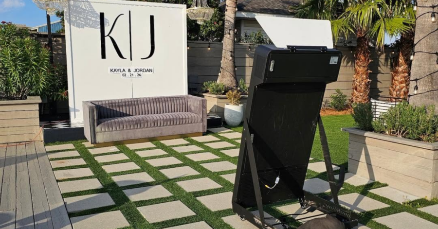 Wedding Photo Booth Outdoors